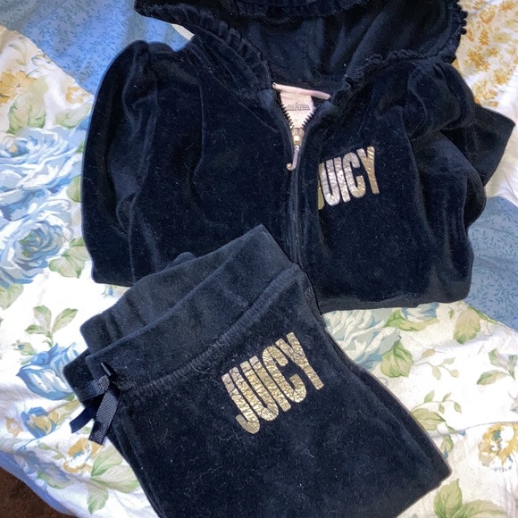 Juicy Couture Other - 🥰JUICY COUTURE 2 PC Sweatsuit 🥰